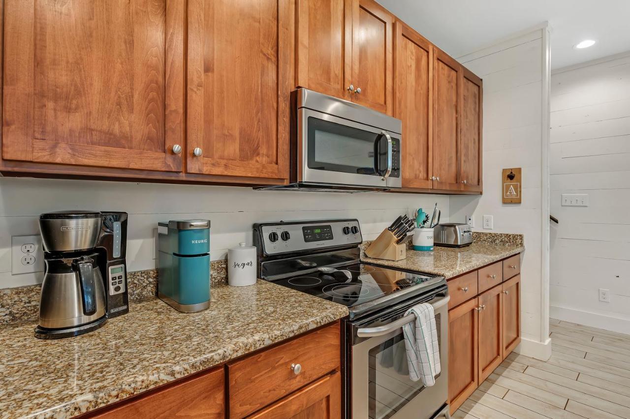 True Blue-Coastal Cottage-3 Min Walk To Beach! Pool! غولف شورز المظهر الخارجي الصورة